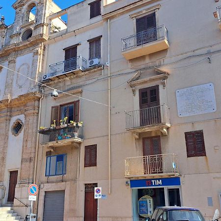 B&B Garibaldi Alcamo Luaran gambar