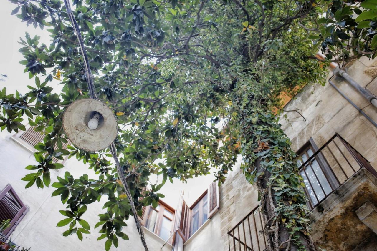 B&B Garibaldi Alcamo Luaran gambar