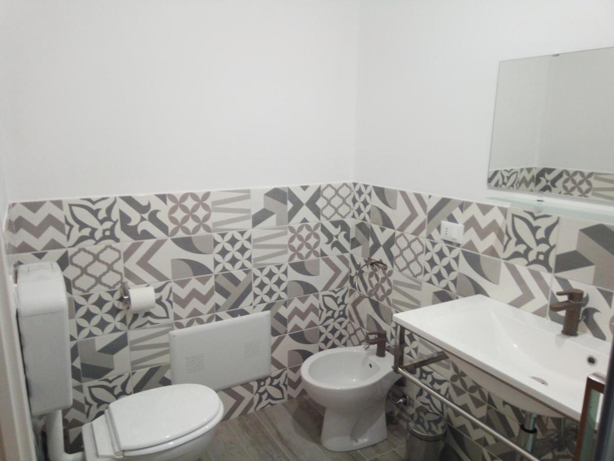 B&B Garibaldi Alcamo Luaran gambar