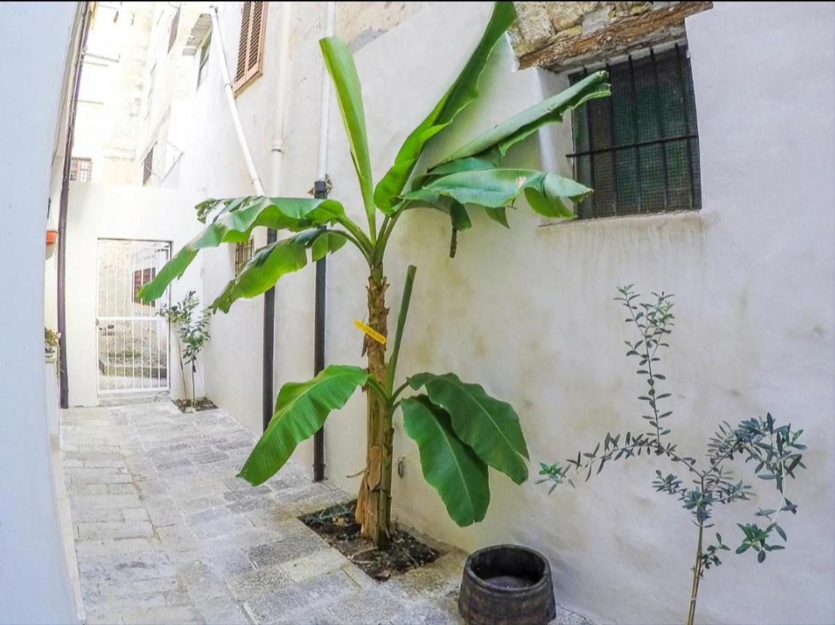 B&B Garibaldi Alcamo Luaran gambar