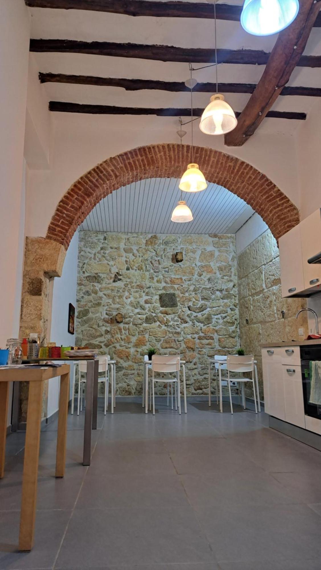 B&B Garibaldi Alcamo Luaran gambar