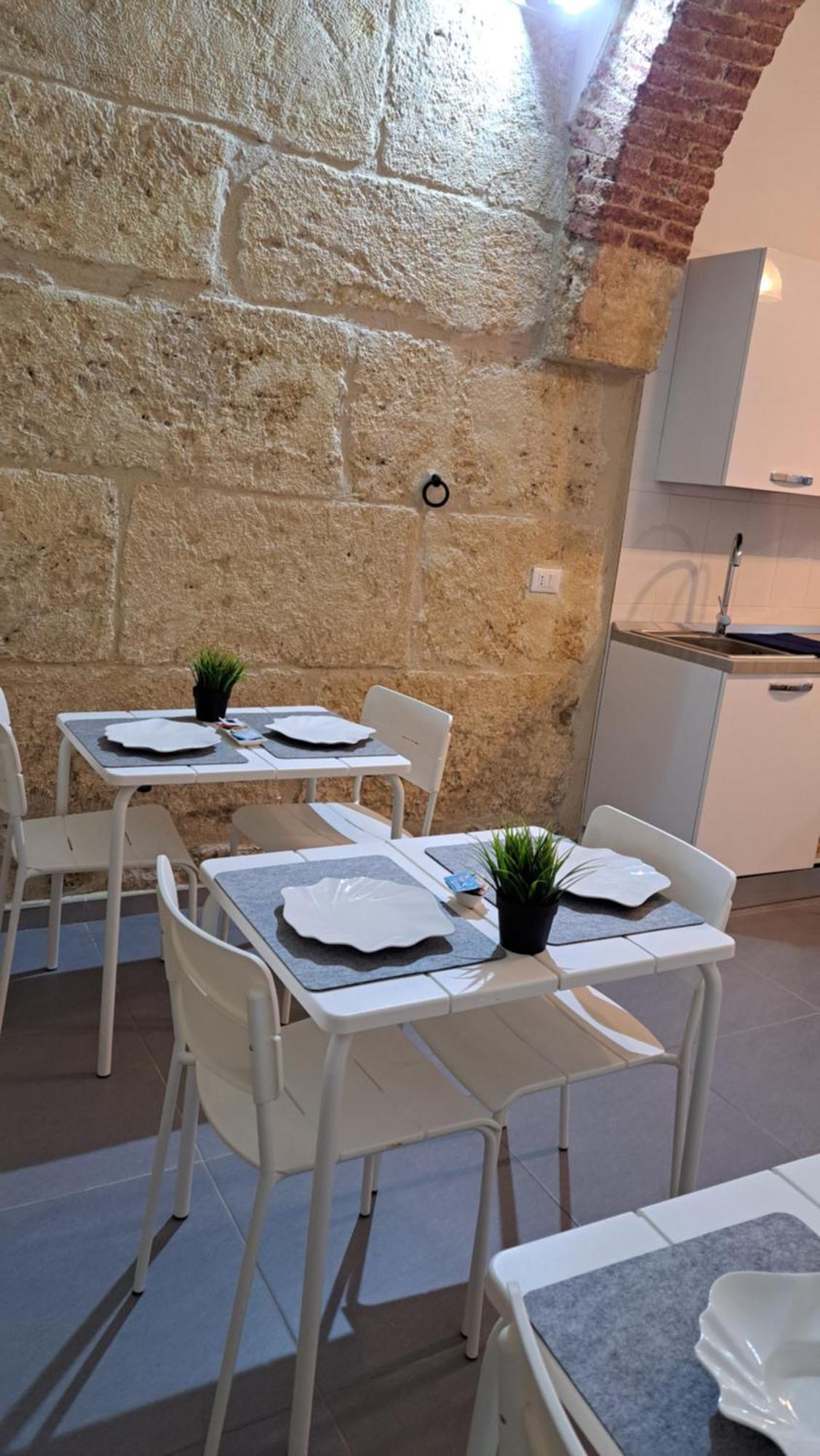 B&B Garibaldi Alcamo Luaran gambar