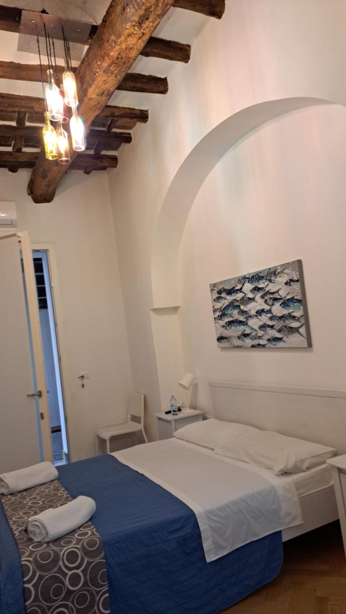 B&B Garibaldi Alcamo Luaran gambar