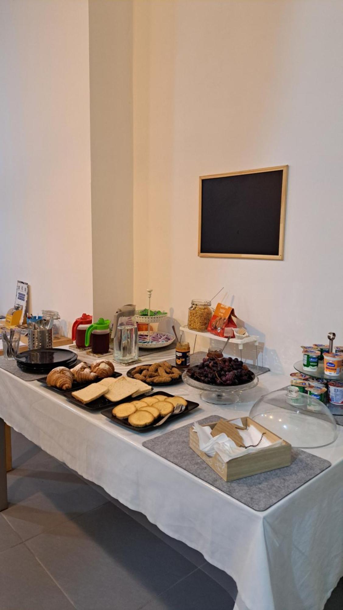 B&B Garibaldi Alcamo Luaran gambar
